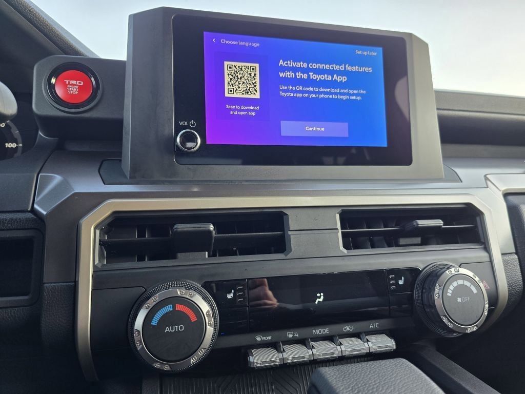 2025 Toyota Tacoma TRD Off-Road photo 2