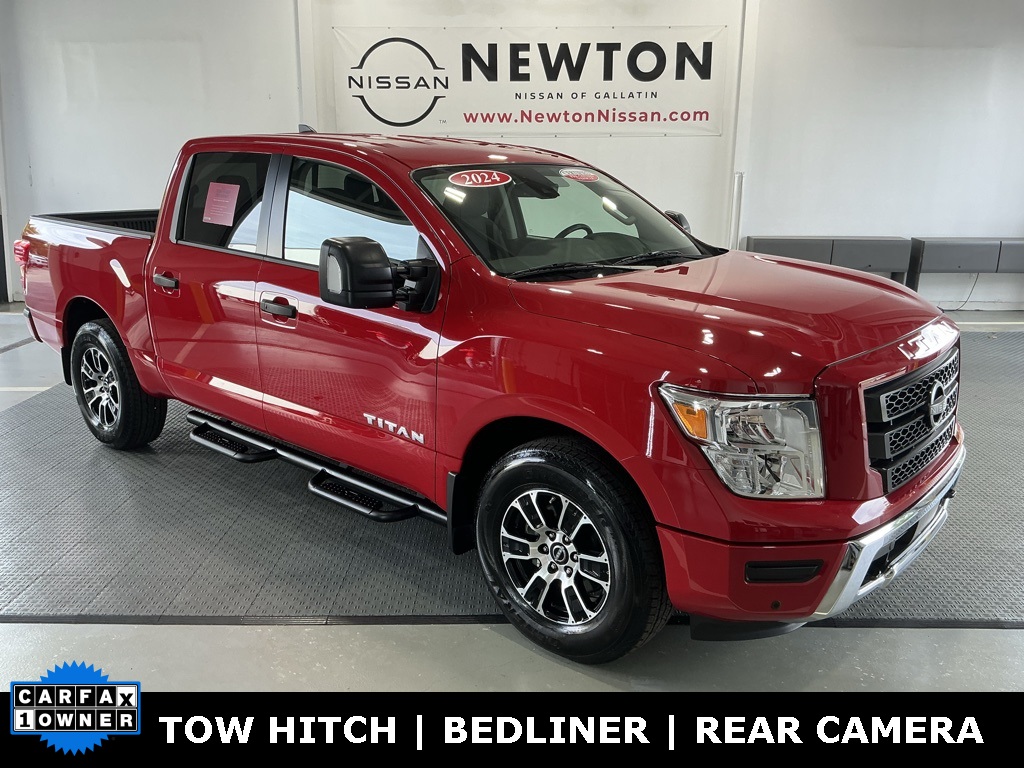 2024 Nissan Titan SV's photo