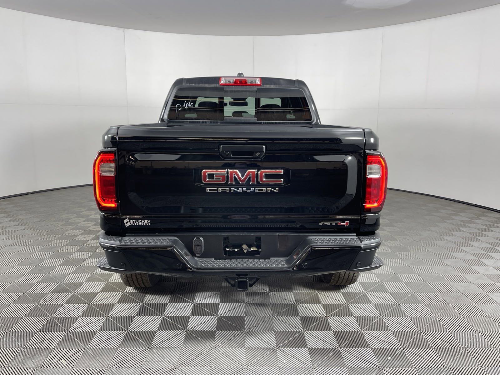2024 Gmc Canyon AT4 photo 2