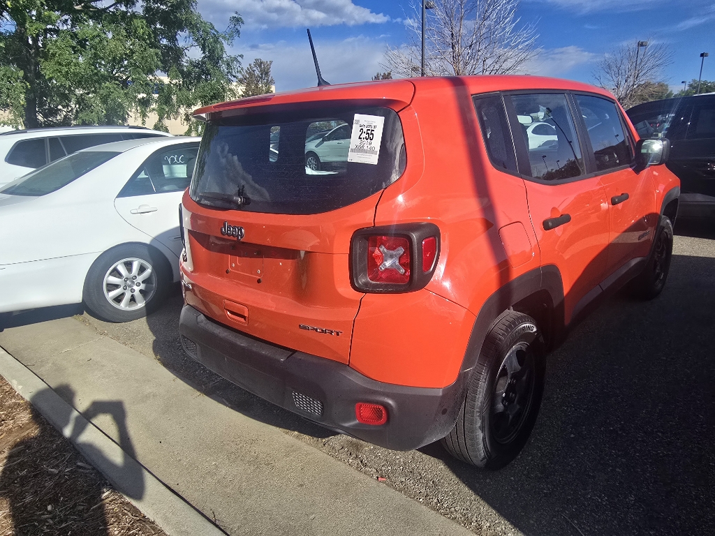 2019 Jeep Renegade Sport photo 2