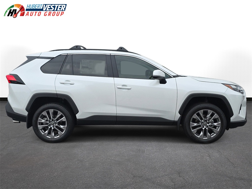 2025 Toyota RAV4 XLE Premium photo 4