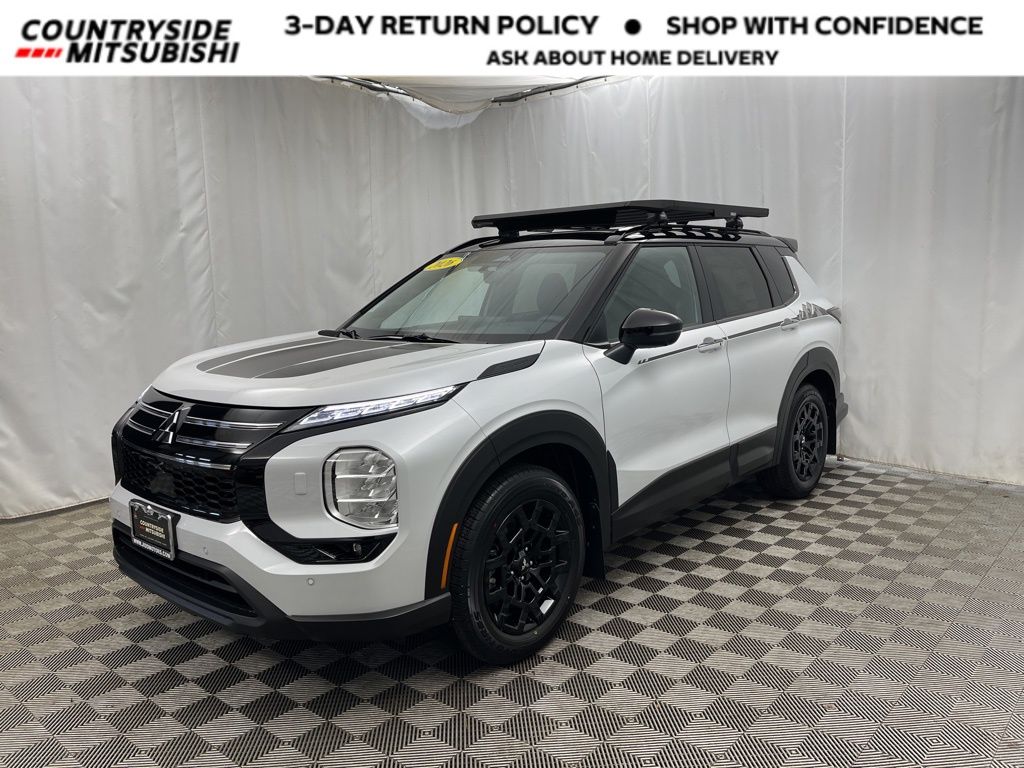 2026 Mitsubishi Outlander Trail Edition's photo