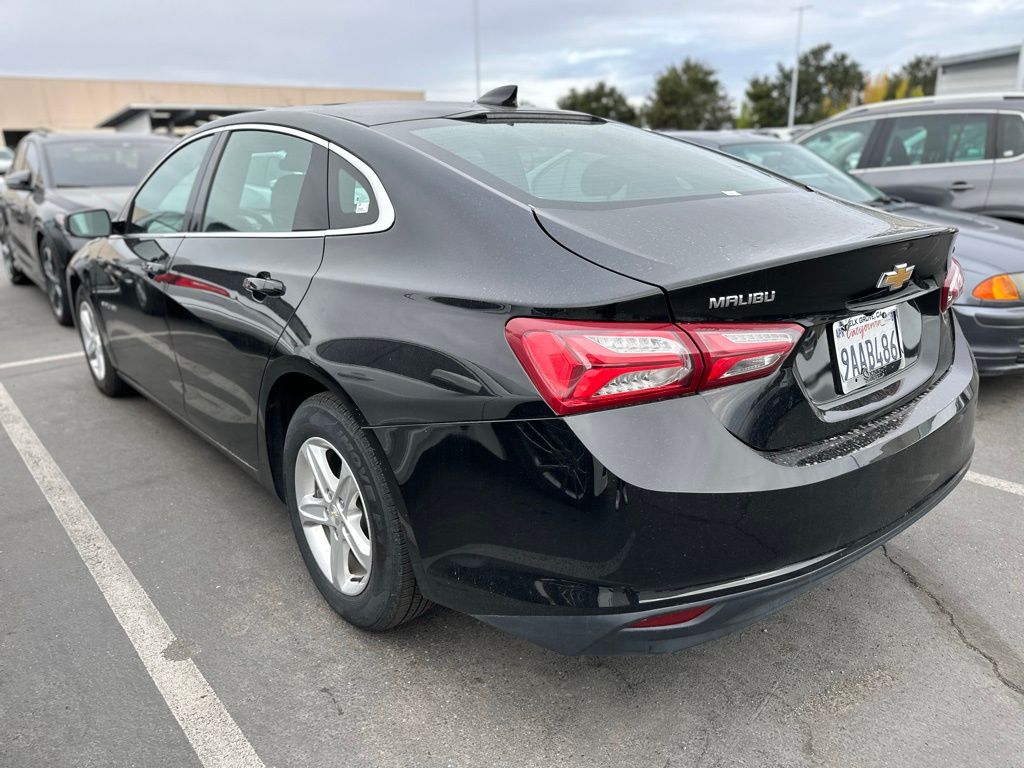 2022 Chevrolet Malibu 1LT photo 4