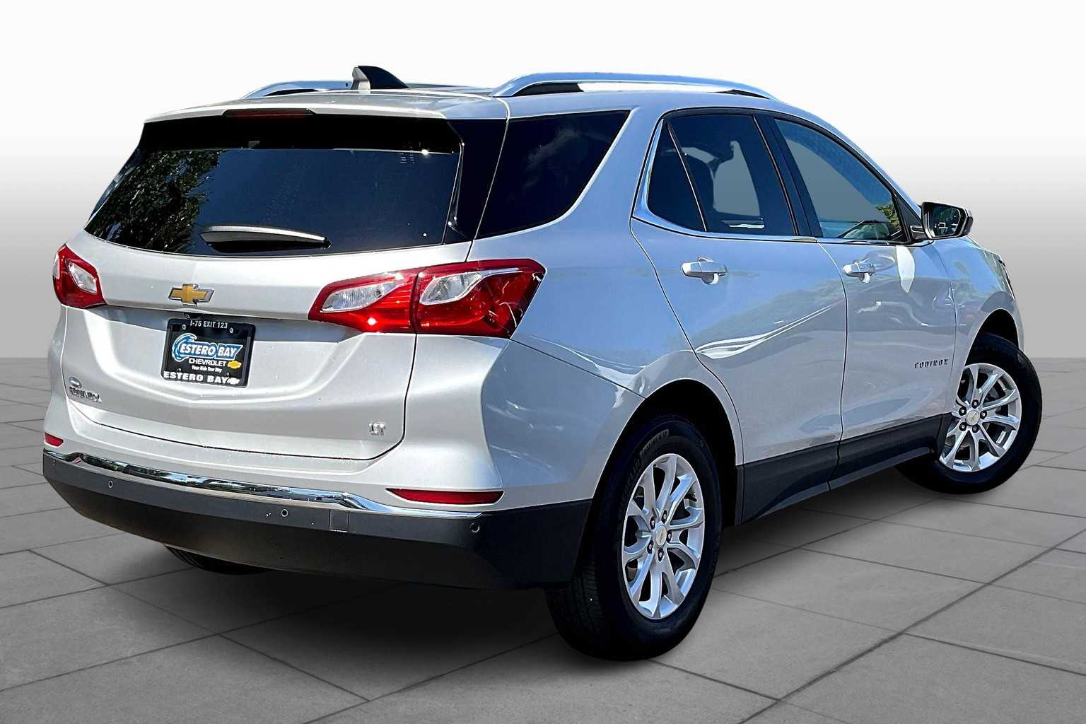 2020 Chevrolet Equinox LT photo 11