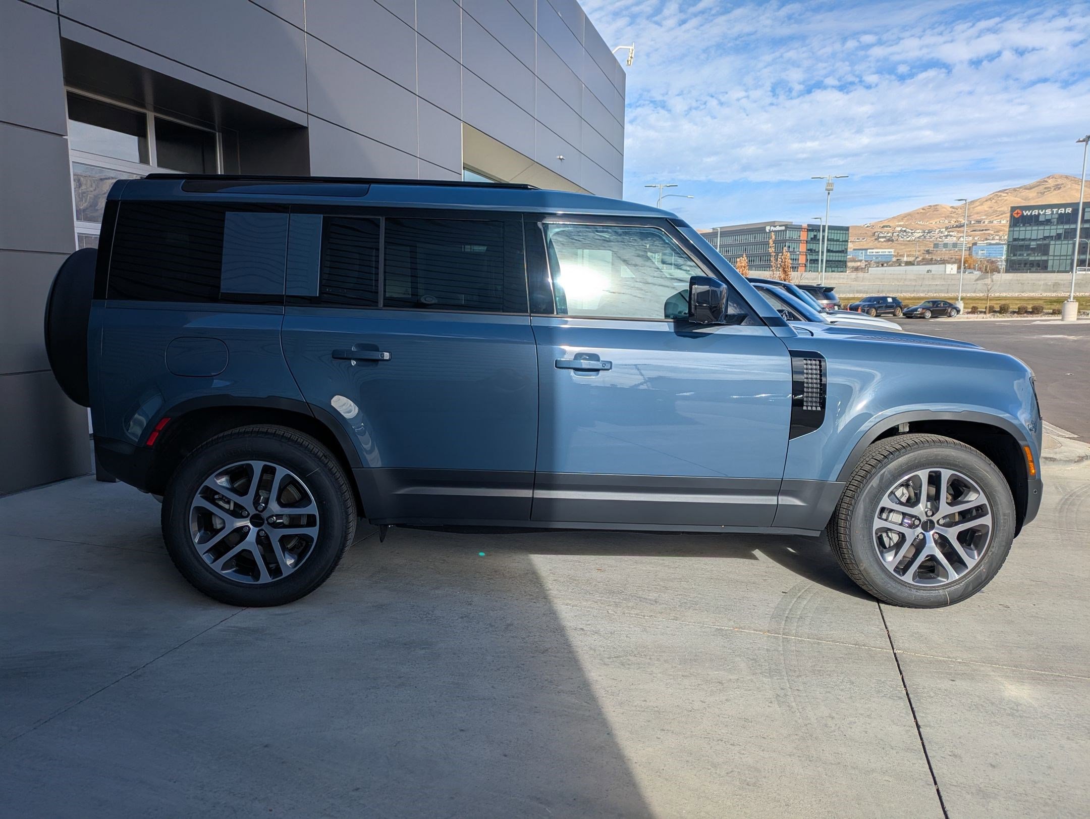 2026 Land Rover Defender 110 S photo 2