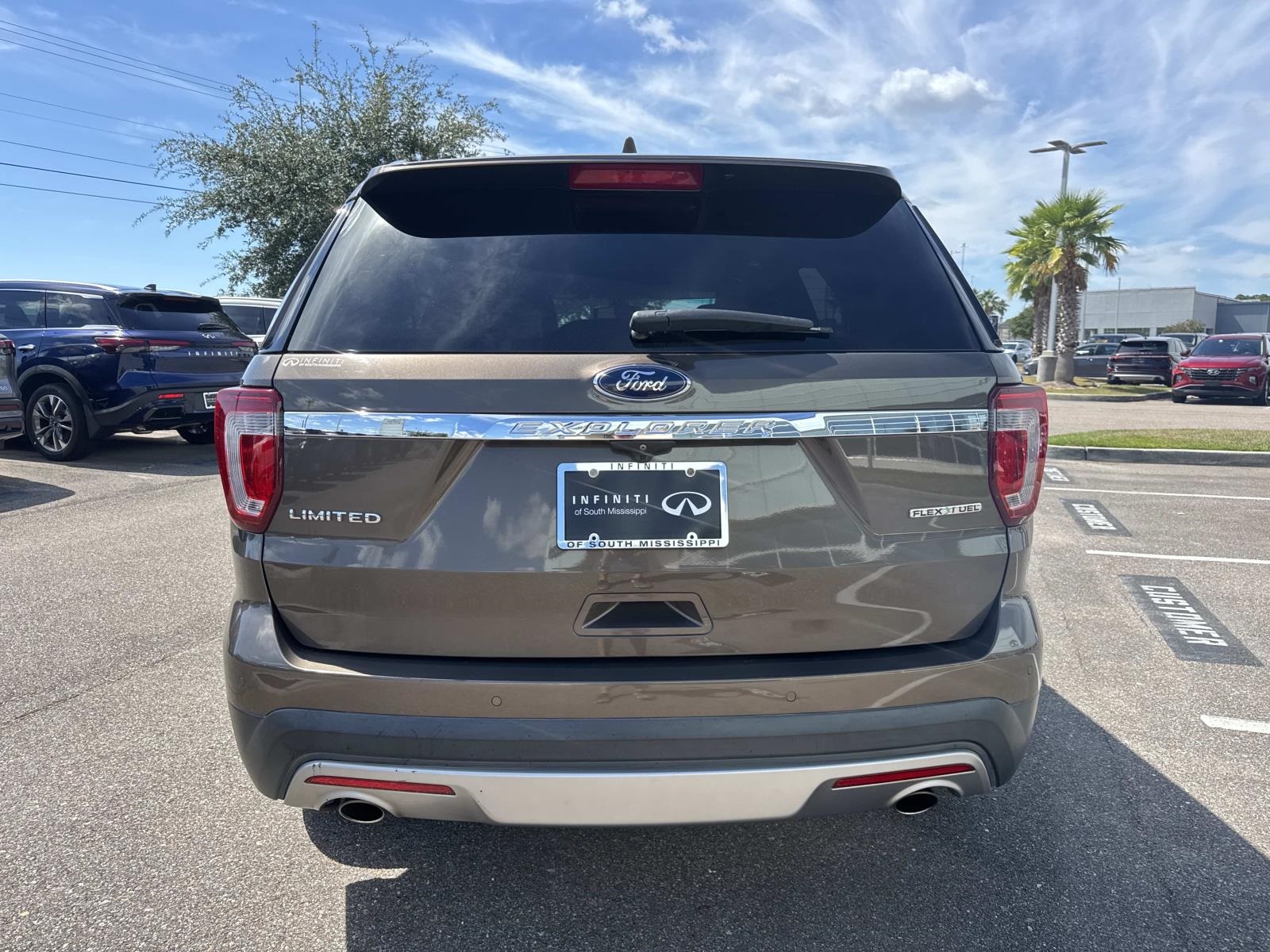 2016 Ford Explorer Limited photo 6
