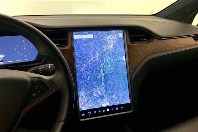 2020 Tesla Model X Long Range photo 3
