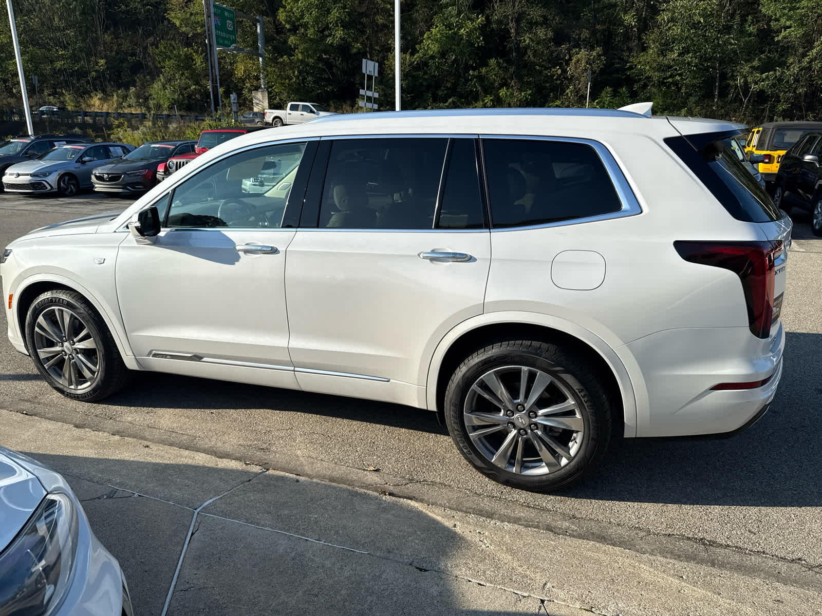 2023 Cadillac XT6 Premium Luxury photo 5