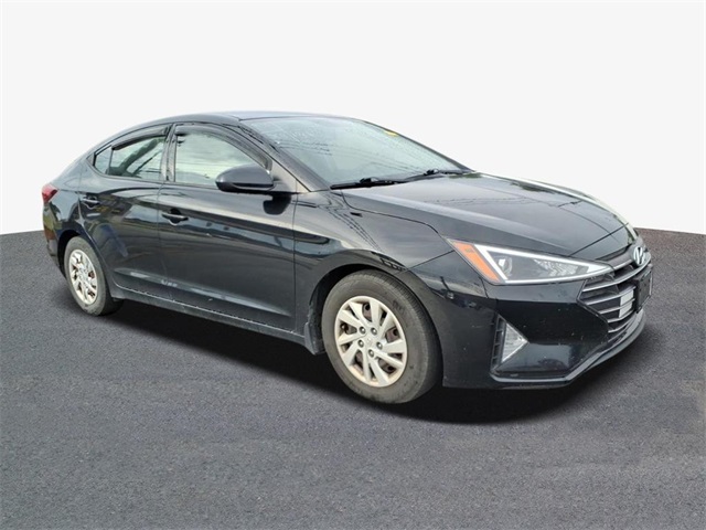 2019 Hyundai Elantra SE photo 2