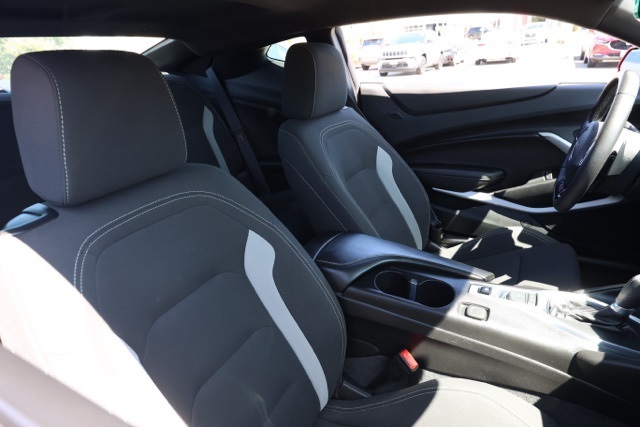 2018 Chevrolet Camaro SS photo 17