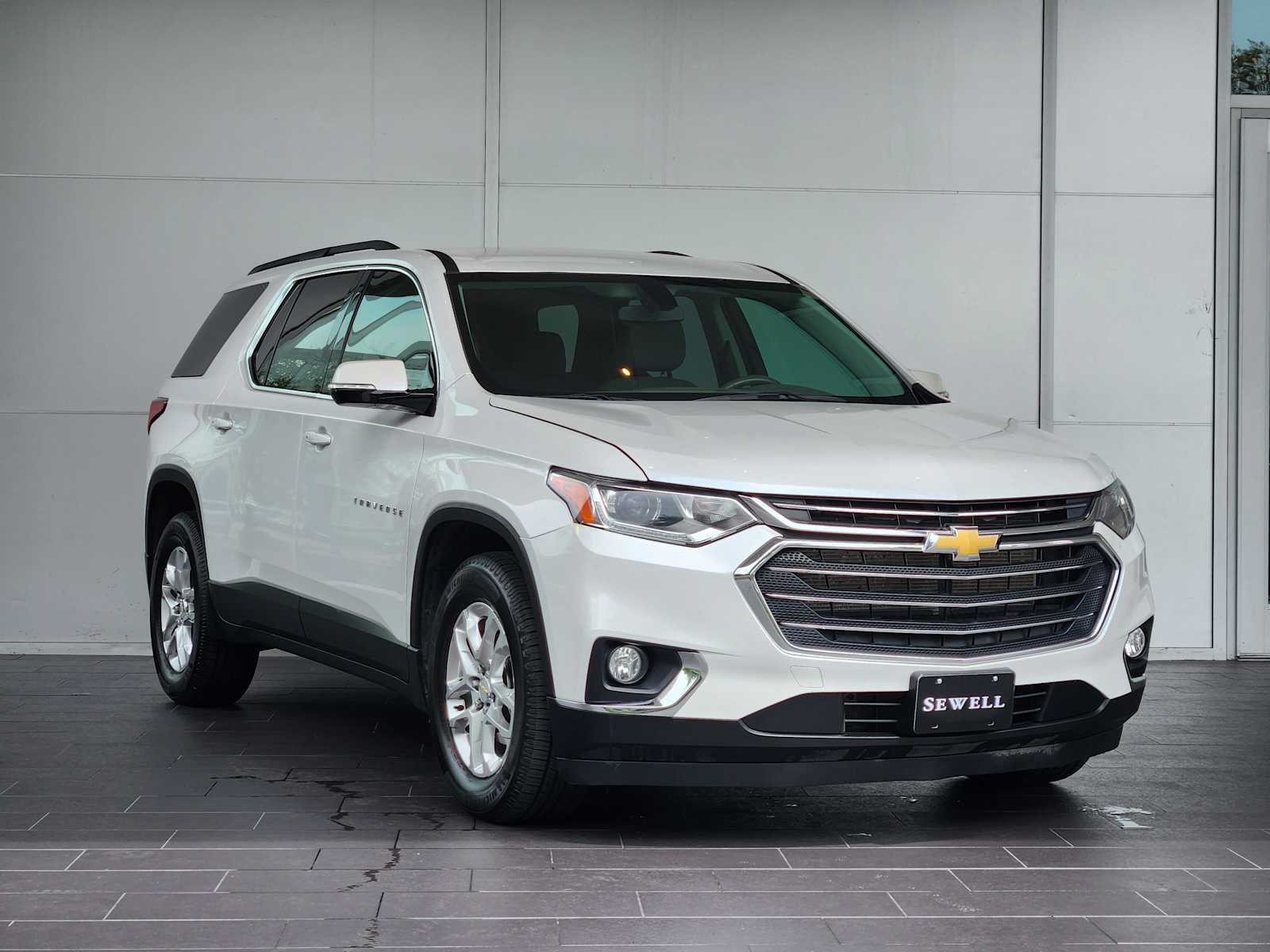 2020 Chevrolet Traverse Cloth photo 3