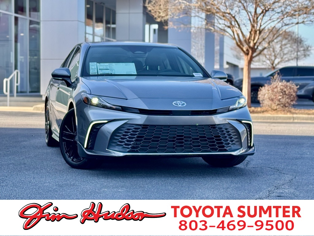 2026 Toyota Camry SE's photo