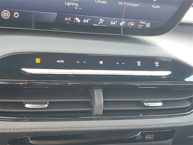 2025 Buick Enclave Sport Touring photo 18