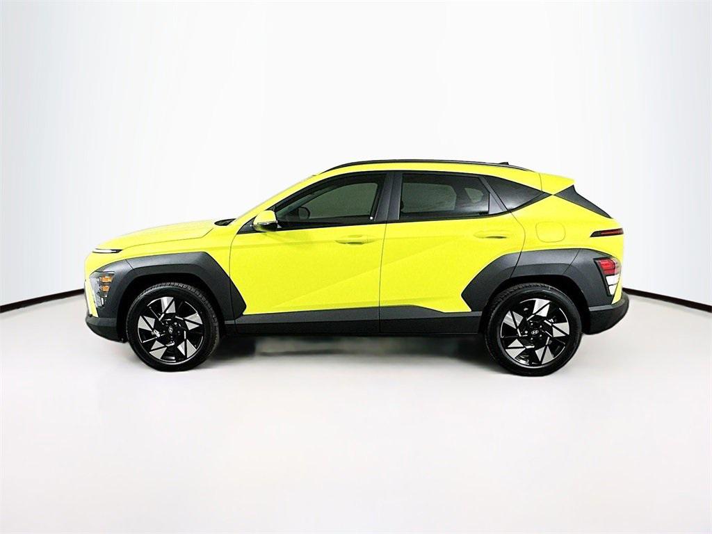 2025 Hyundai Kona SEL photo 3
