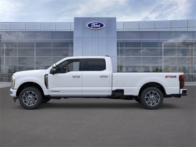 2025 Ford F-350 photo 3