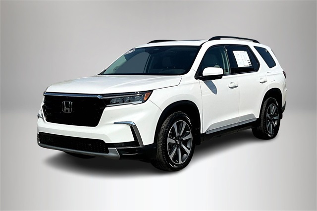 2023 Honda Pilot Elite photo 2