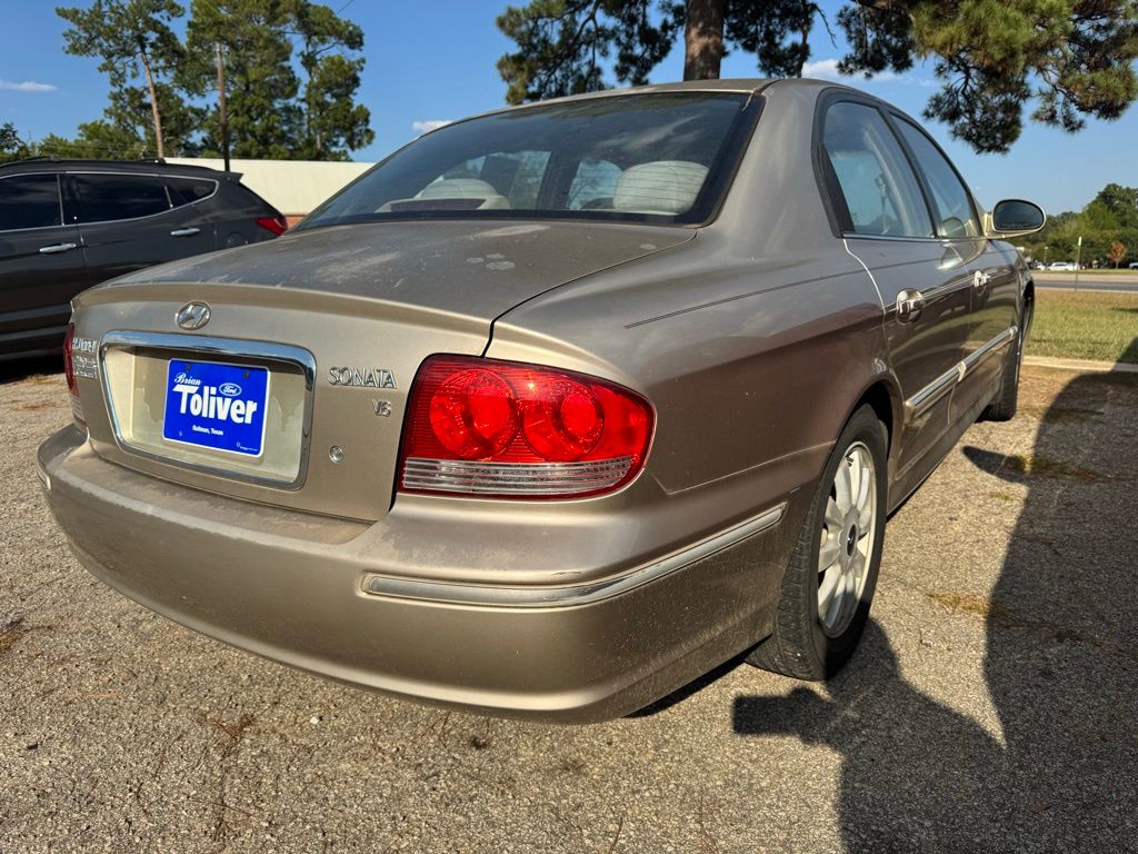 2005 Hyundai Sonata GLS photo 2