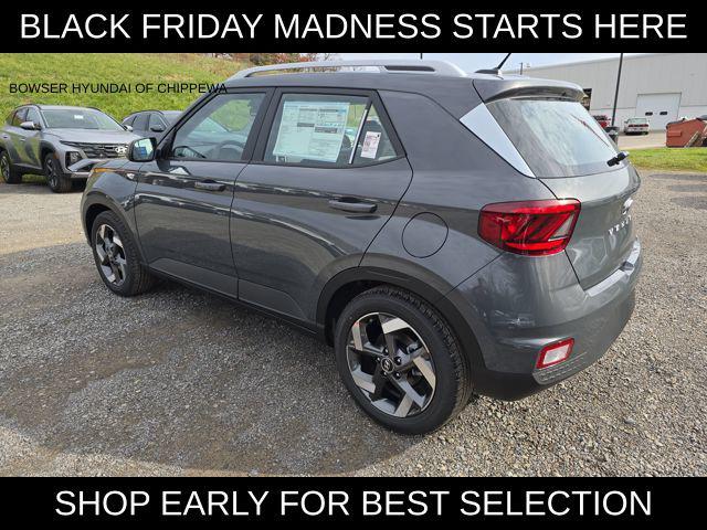 2026 Hyundai Venue SEL photo 2