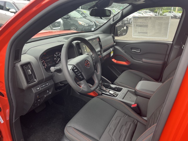 2025 Nissan Frontier PRO-4X photo 7