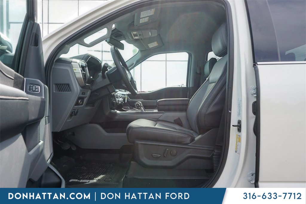 2025 Ford F-150 Lariat photo 3