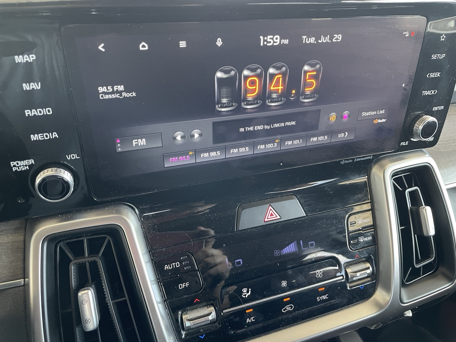2022 Kia Sorento EX photo 9