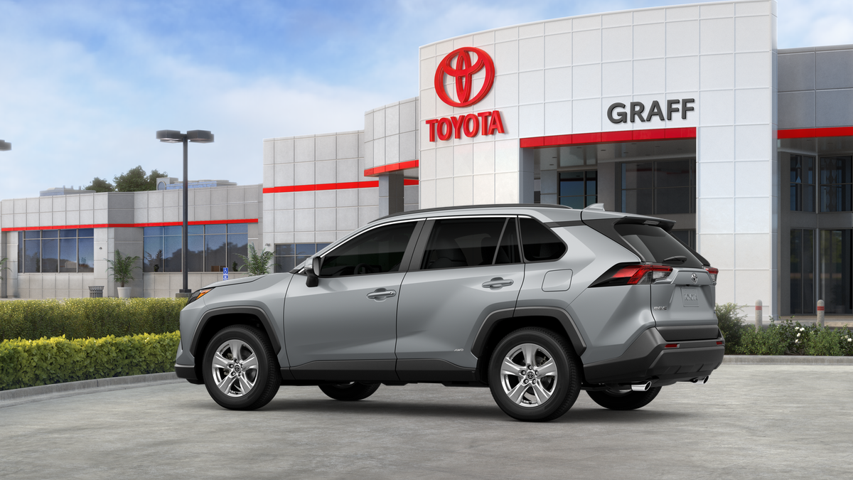 2025 Toyota RAV4 Hybrid XLE photo 5