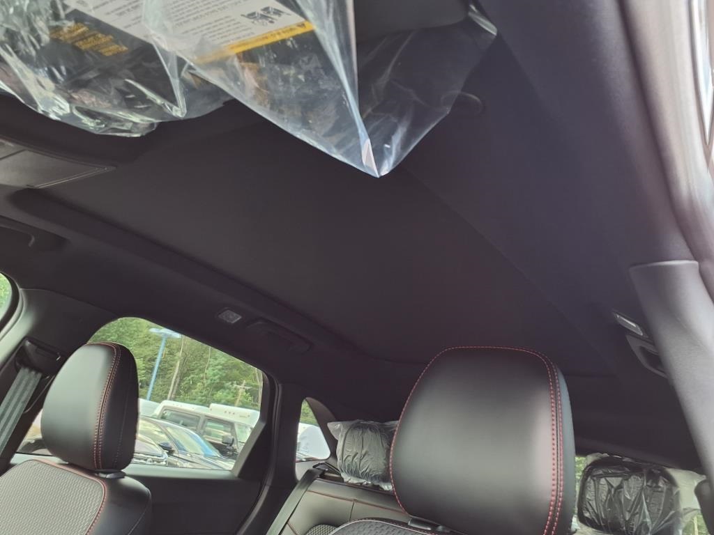 2025 Ford Escape ST-Line Select photo 15