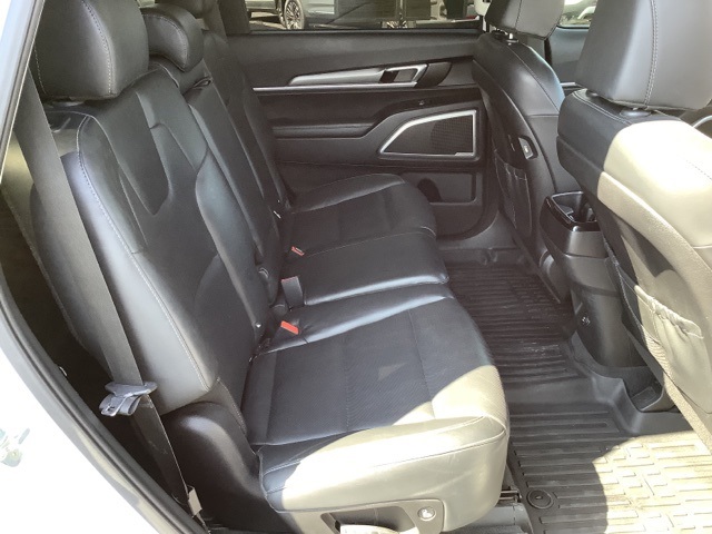 2022 Kia Telluride LX photo 12