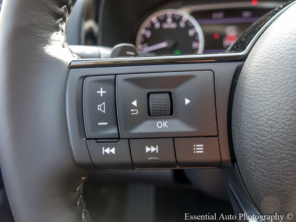 2025 Nissan Pathfinder SL photo 13
