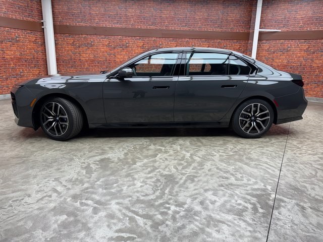 2026 Bmw 740i xDrive photo 2