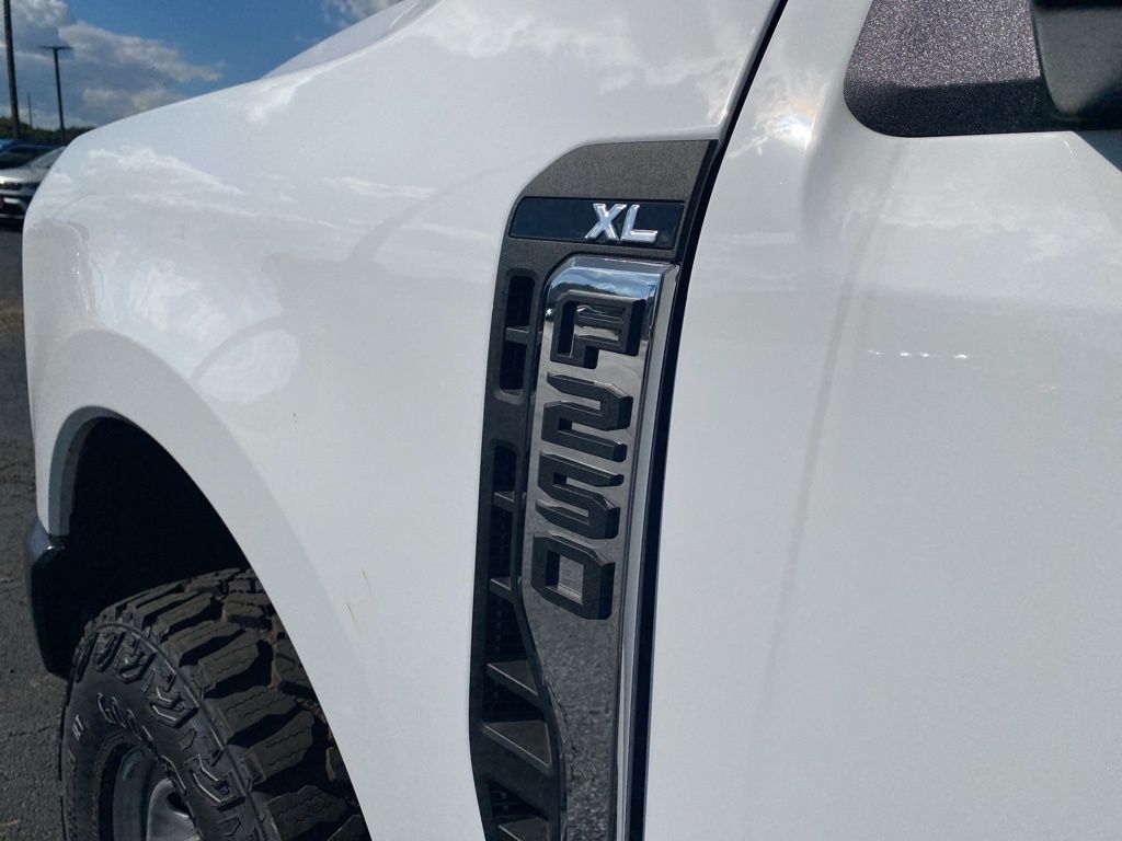 2025 Ford F-250 XL photo 32