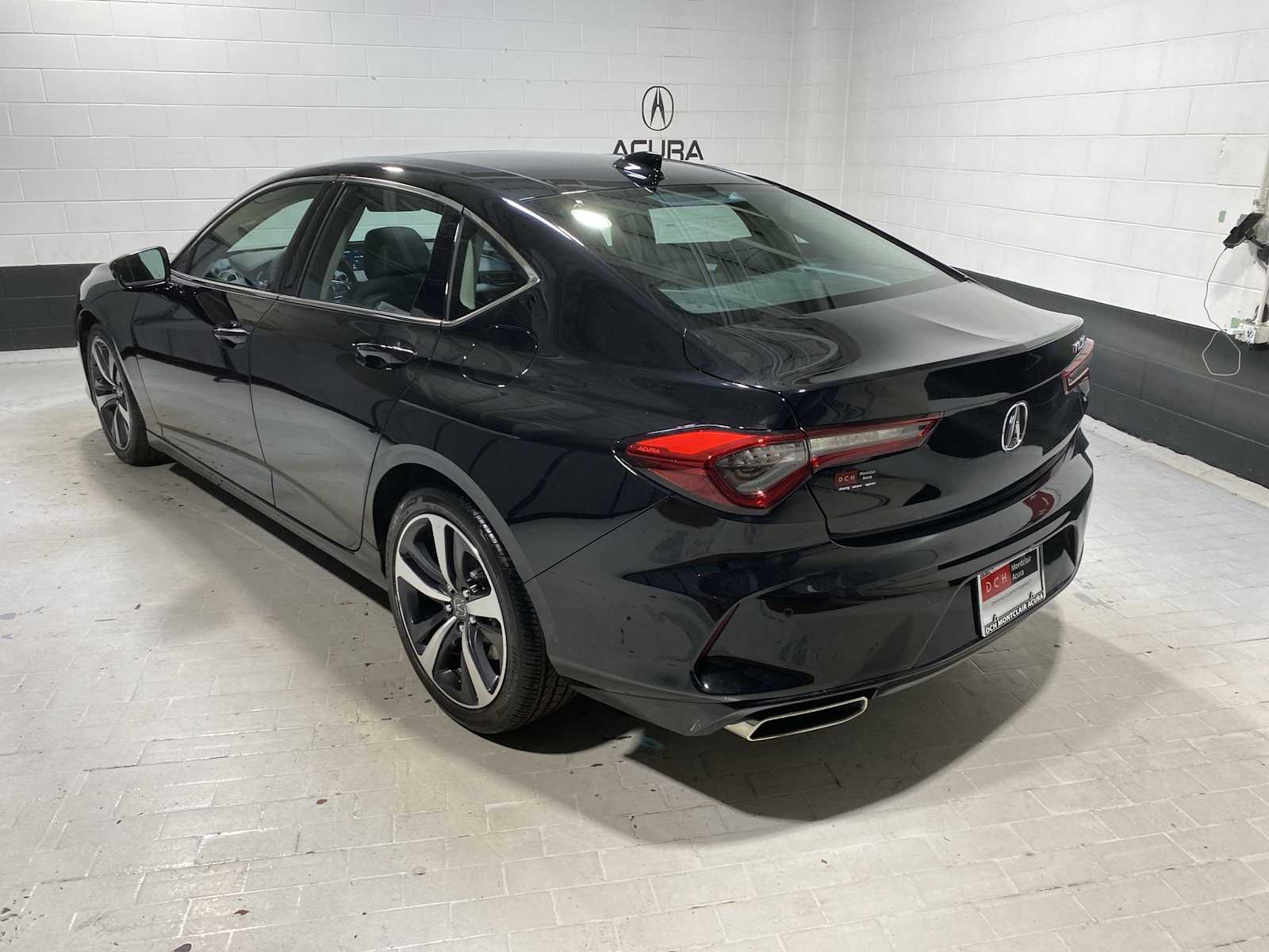 2025 Acura TLX Technology photo 4