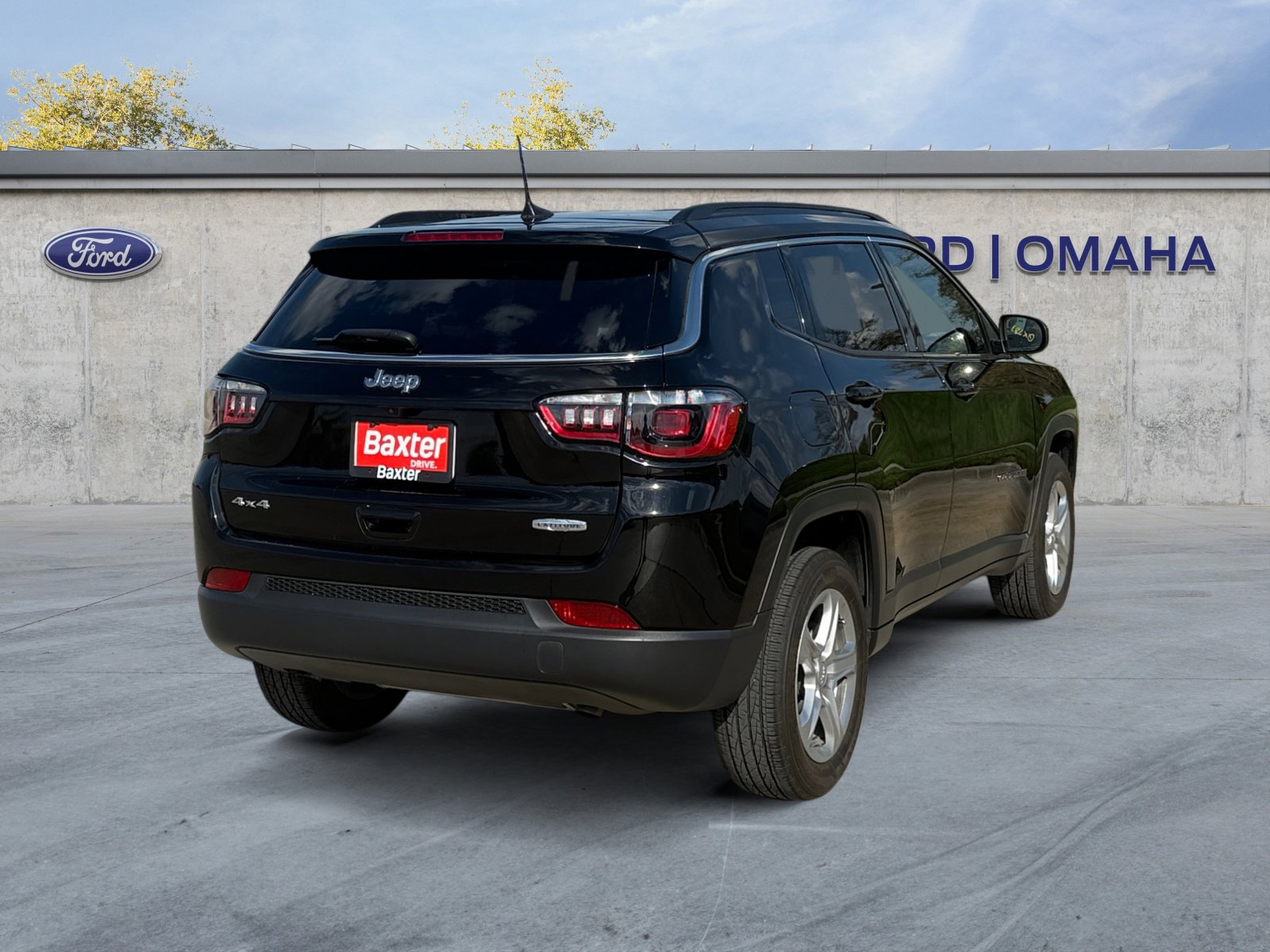 2023 Jeep Compass Latitude photo 5
