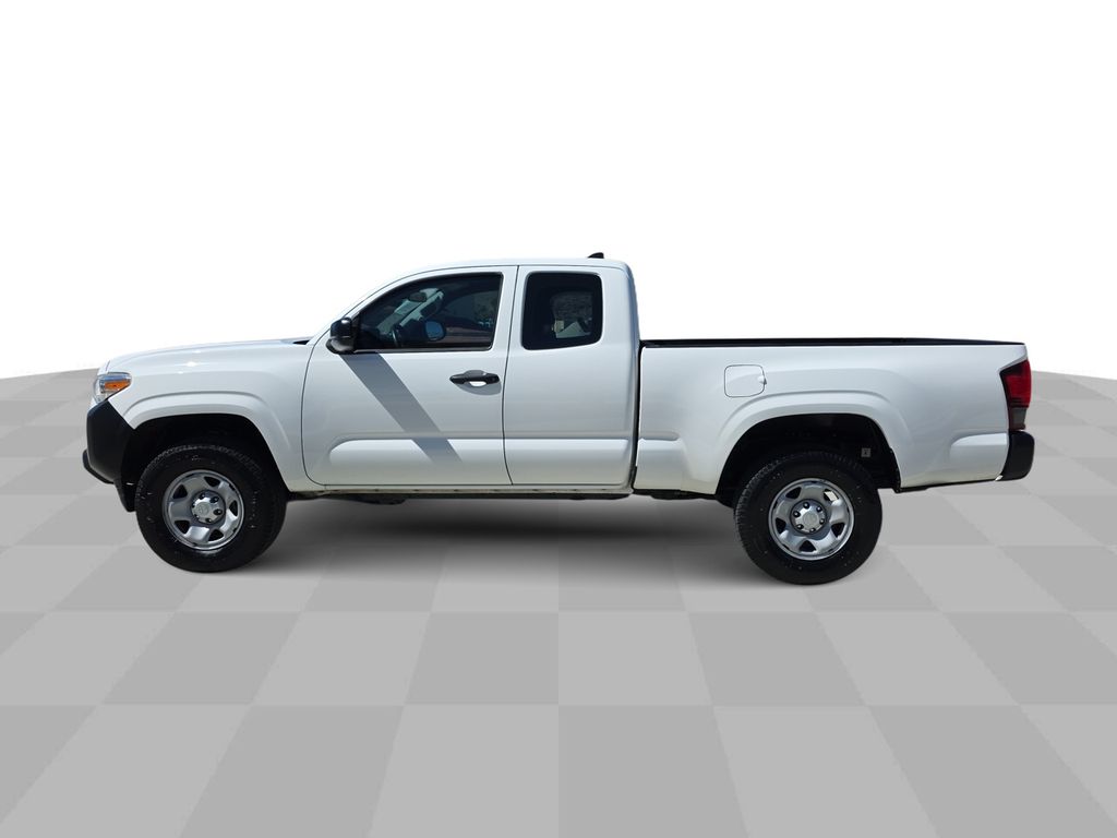 2018 Toyota Tacoma SR photo 4