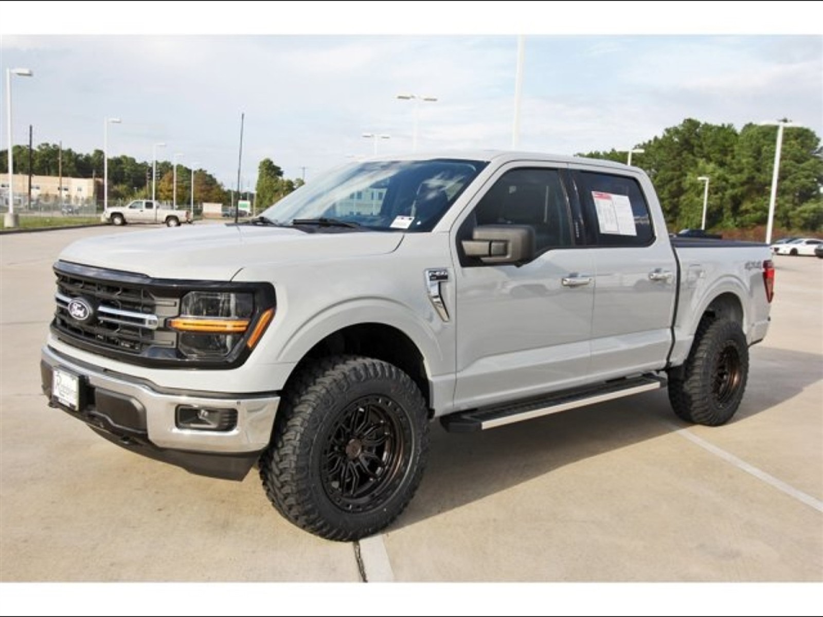 2024 Ford F-150 XLT - 8
