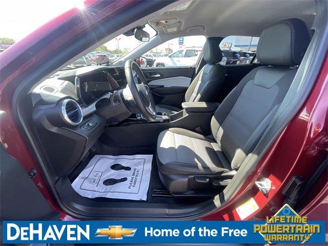 2024 Chevrolet Trax LT photo 9