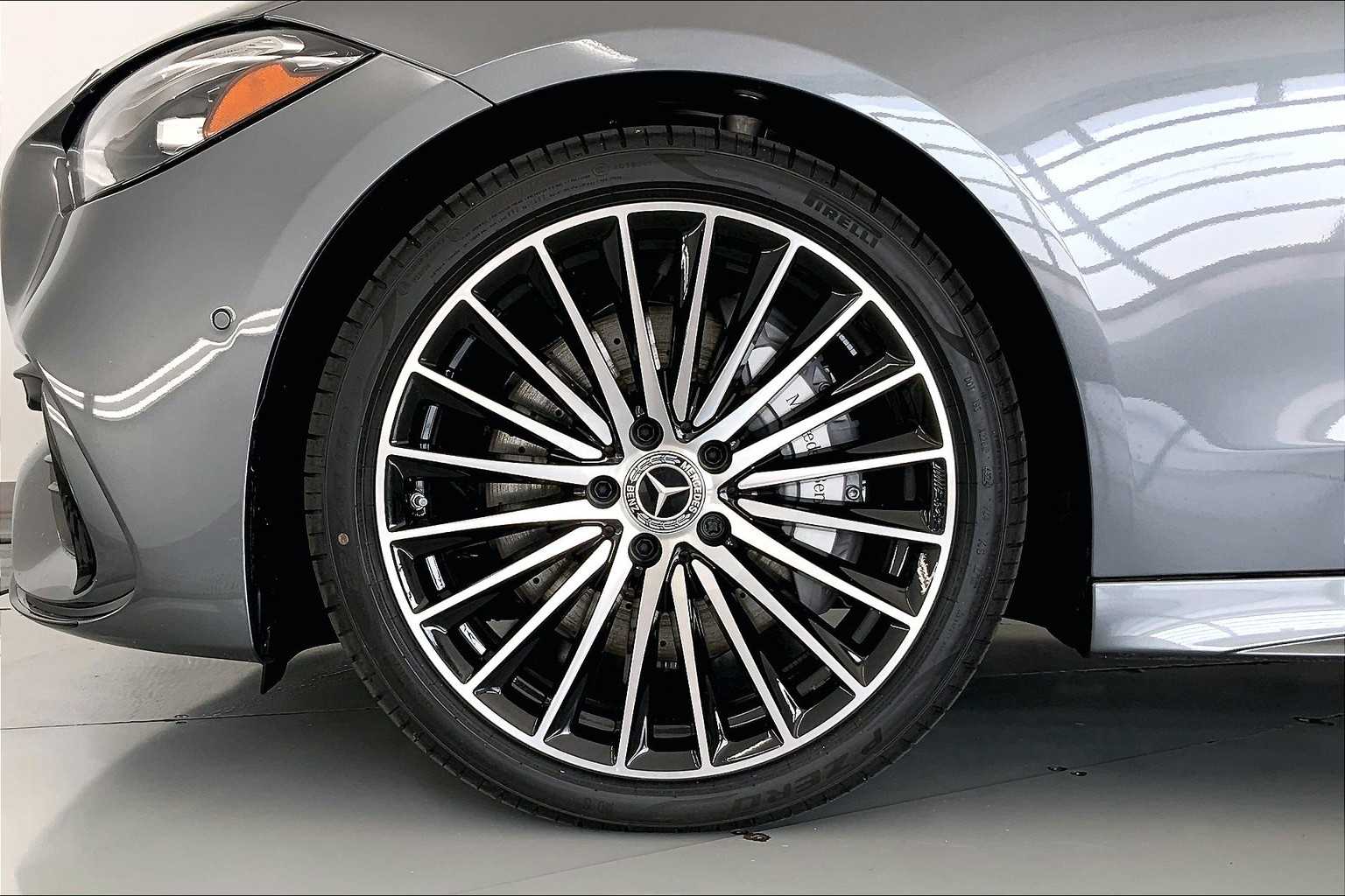 2025 Mercedes Benz C 300 4MATIC photo 7