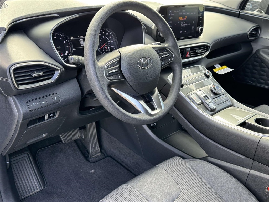 2021 Hyundai Santa Fe SEL photo 2
