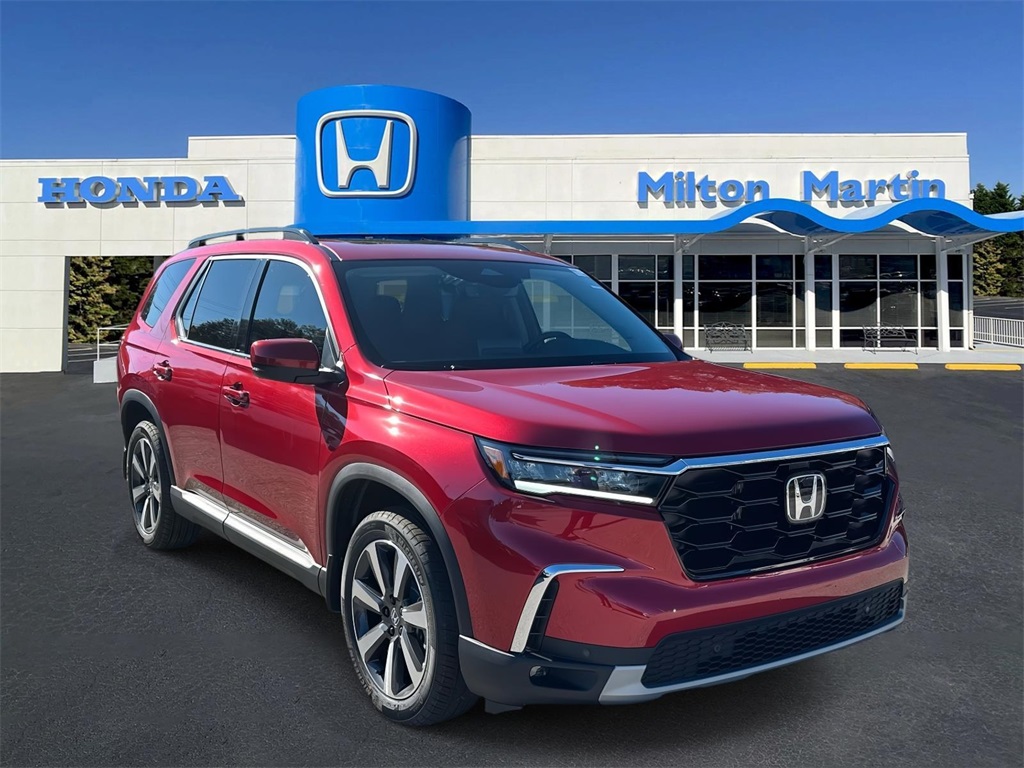 2025 Honda Pilot Touring's photo