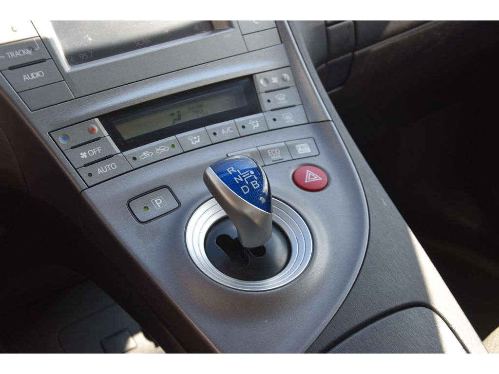2015 Toyota Prius Two photo 26