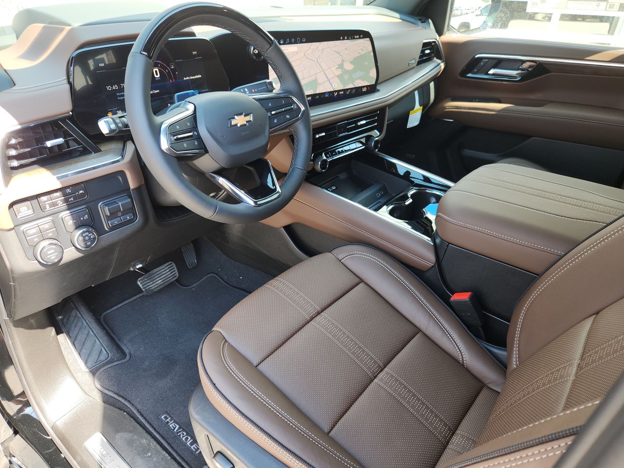 2025 Chevrolet Suburban High Country photo 9