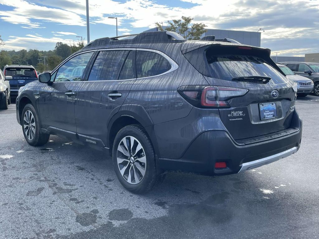 2025 Subaru Outback Touring XT photo 23