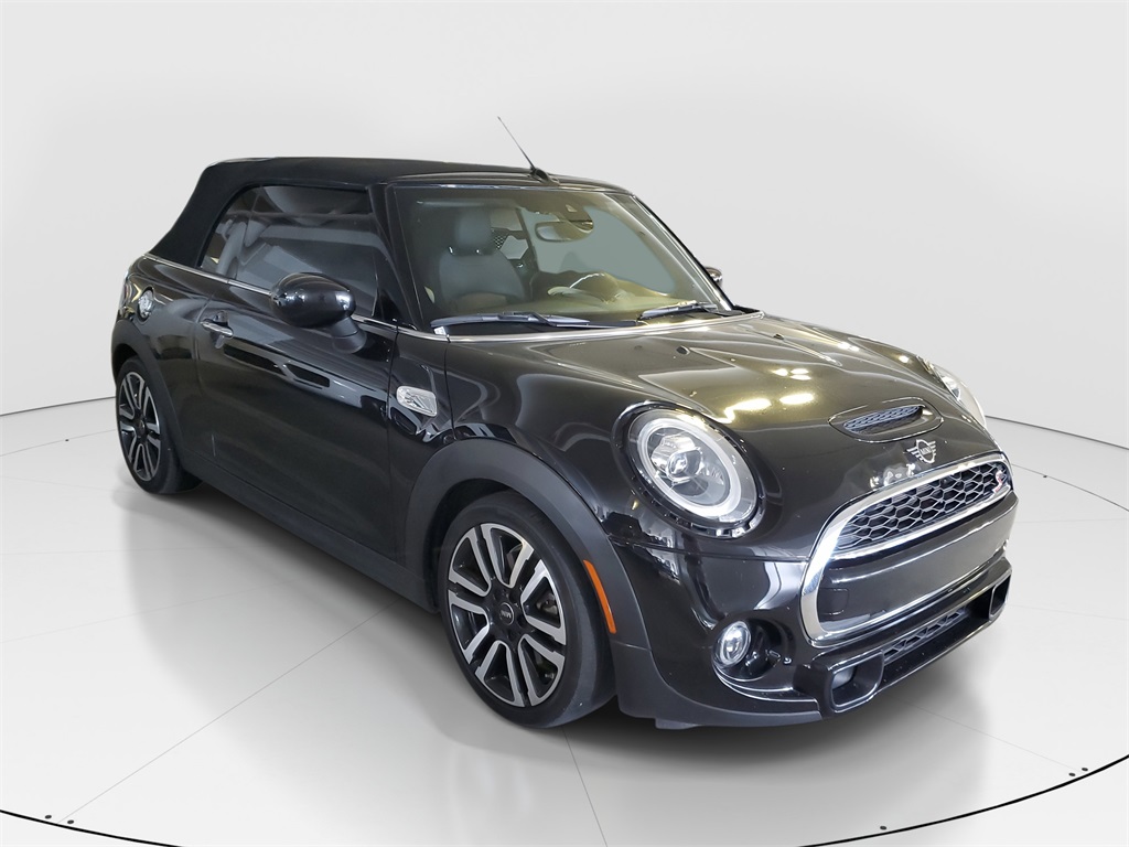 2021 Mini Cooper Convertible S photo 2