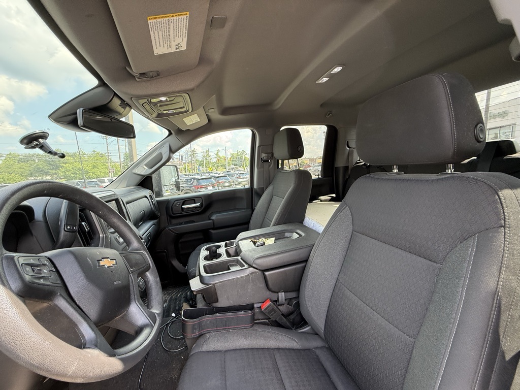 2024 Chevrolet Silverado 2500HD Custom photo 13