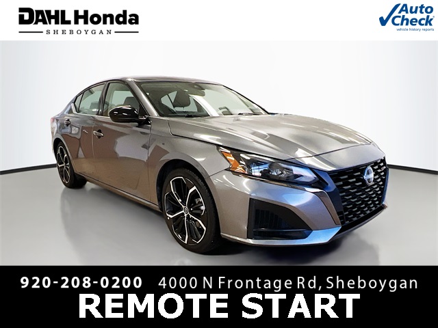 2024 Nissan Altima SR's photo