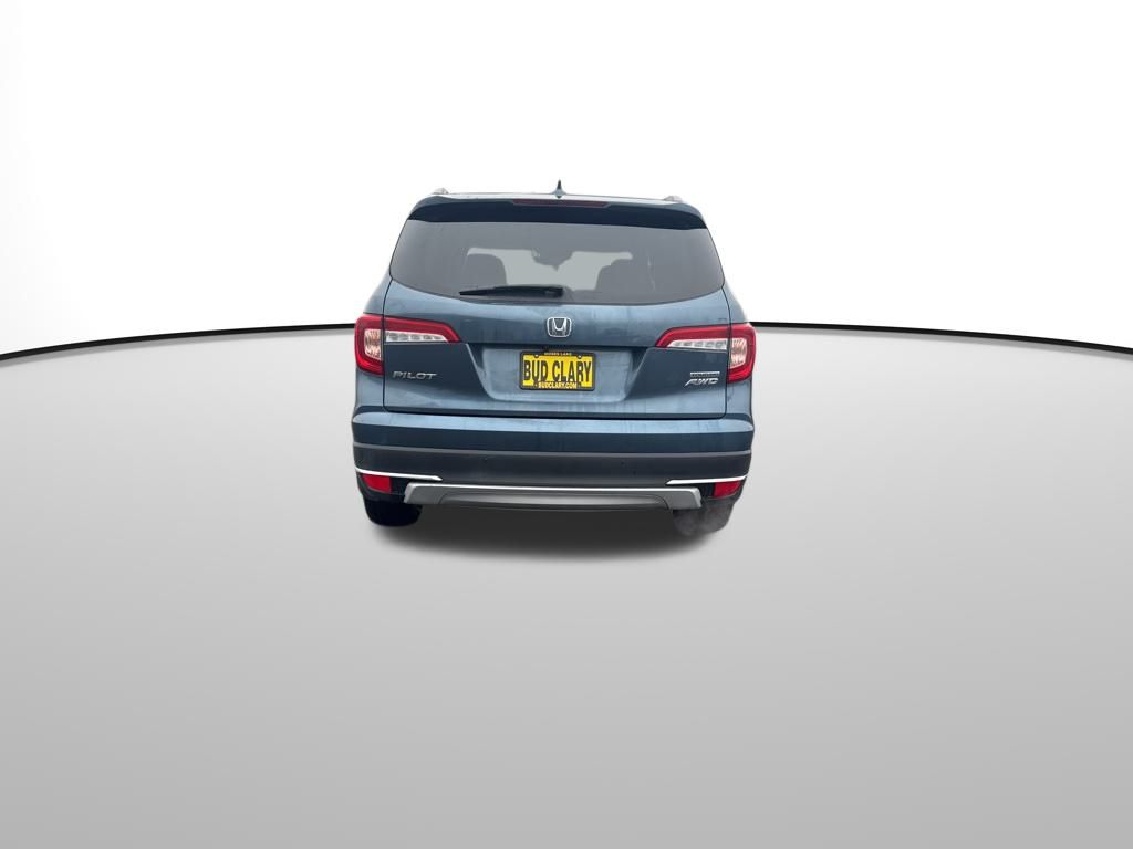 2020 Honda Pilot Touring photo 3