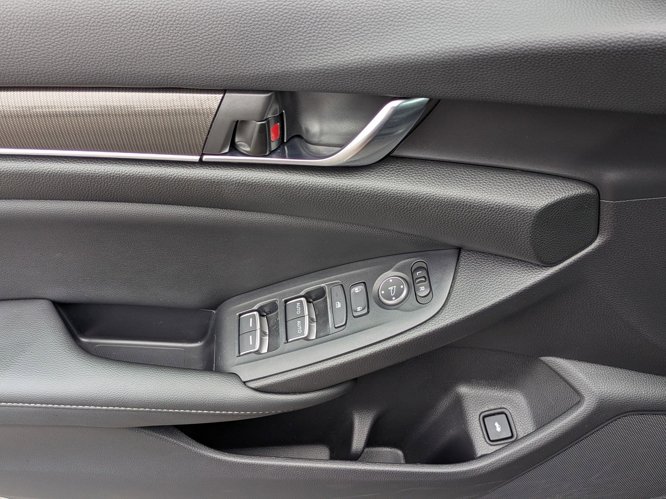 2022 Honda Accord 1.5T Sport photo 4