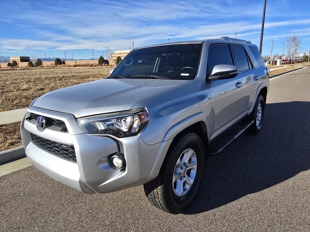 2016 Toyota 4Runner SR5 Premium's photo