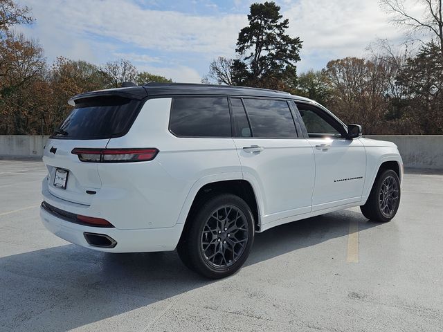 2025 Jeep Grand Cherokee L Summit photo 3