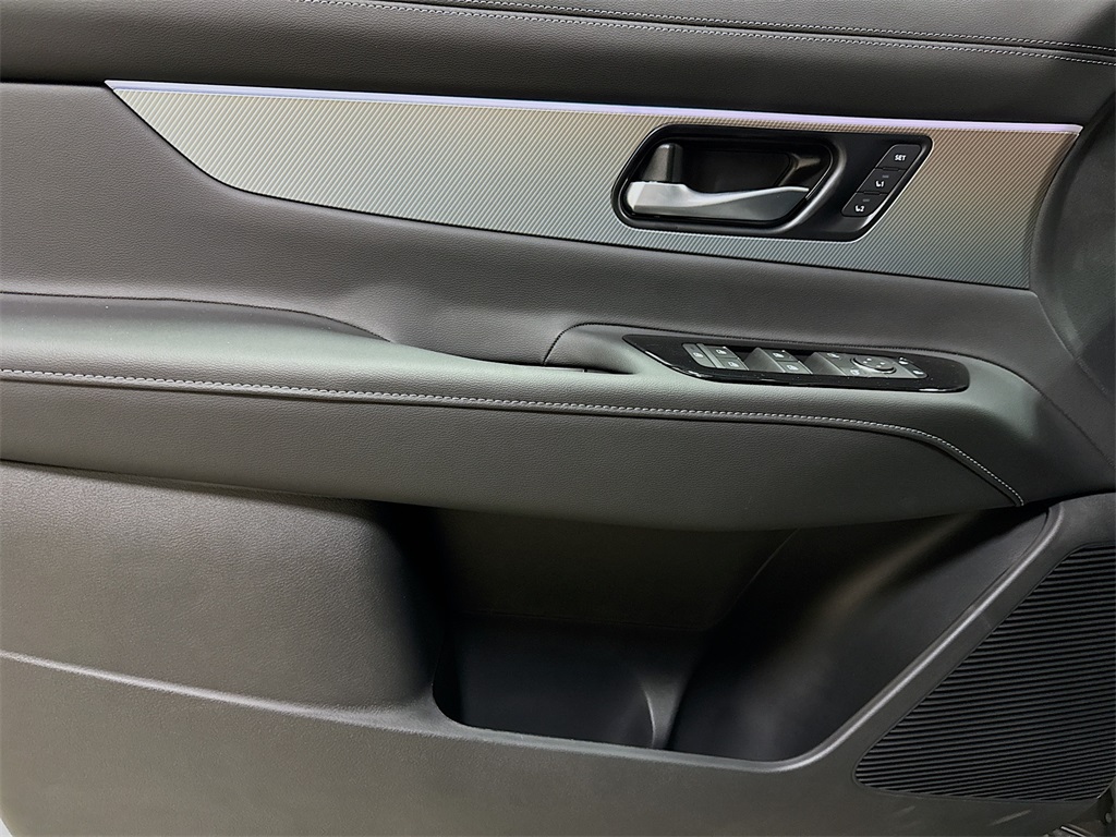 2025 Nissan Murano SL photo 19